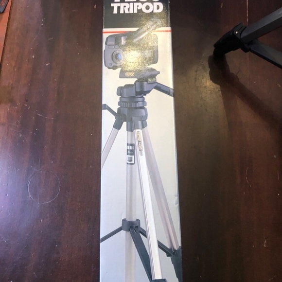 Camera Tripod. Optex T-260. Single Mom Breast Cancer Fundraiser. - Picture 2 of 4